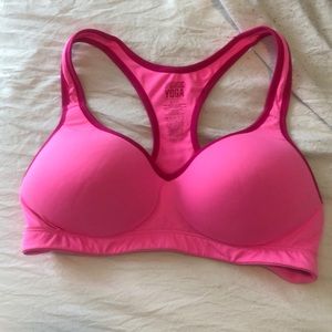 VS pink sports bra